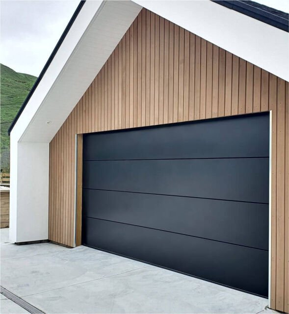 Expert Garage Door Repair Technicians in Santa Clarita, CA